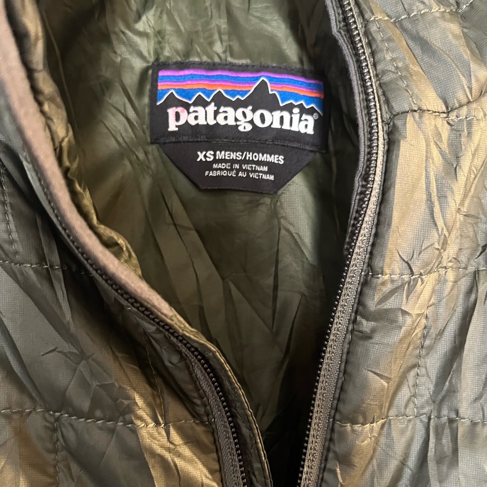 Patagonia Olive Quilted Vest - Picture 3 of 3